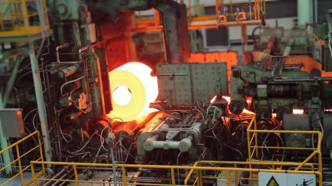 寶鋼德盛熱軋廠乙班創下班產卷數新紀錄：374卷